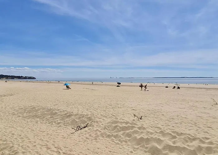 Moderne Rdc Avec Garage Et Terrasse - Fr-1-550-21